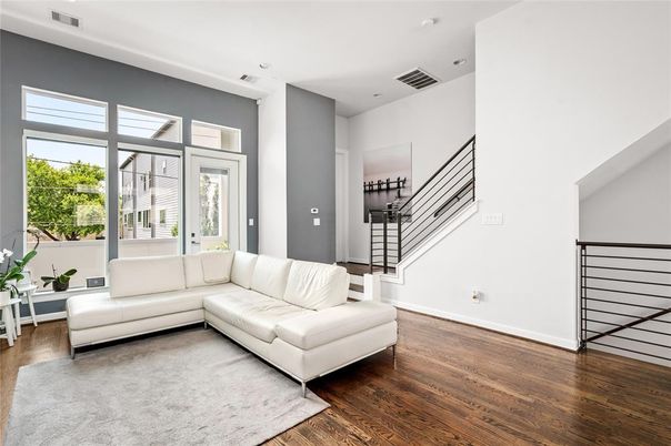 Interior, Living room, Recessed Lighting, Wood Texture Flooring