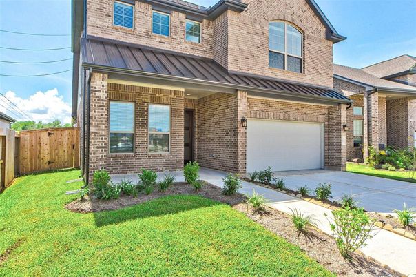 Attached, Exterior, Facade, Brick Facade, Brick Traditional