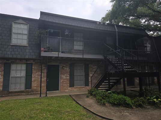 Exterior, Facade, Brick Facade, Modern
