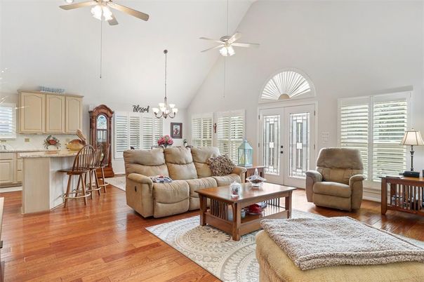 Chandelier, Dining room, Interior, Kitchen, Living room, Pendant Lights, Wood Texture Flooring
