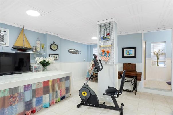 Fitness Equipment, Interior, Recessed Lighting