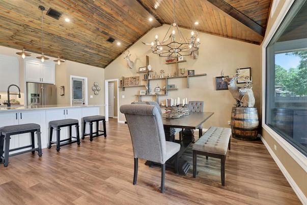 Chandelier, Dining room, Interior, Kitchen, Pendant Lights, Recessed Lighting, Wooden Beams, Wooden Ceilings, Wood Texture Flooring