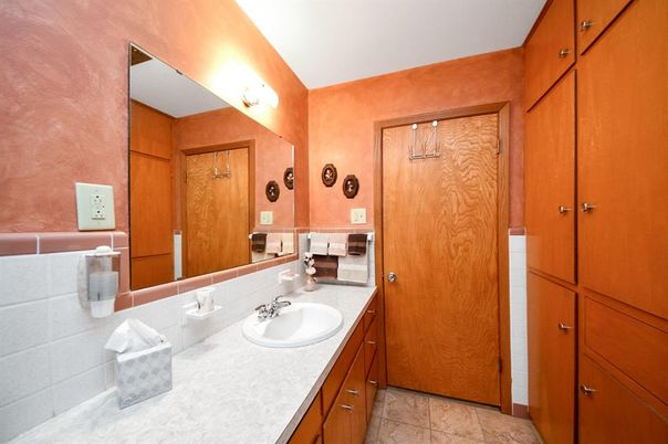 Bathroom, Dual Sink Vanities, Interior