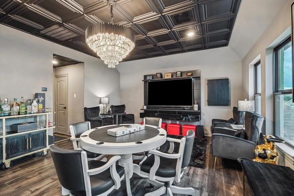Chandelier, Dining room, Interior, Living room, Recessed Lighting, Wood Texture Flooring