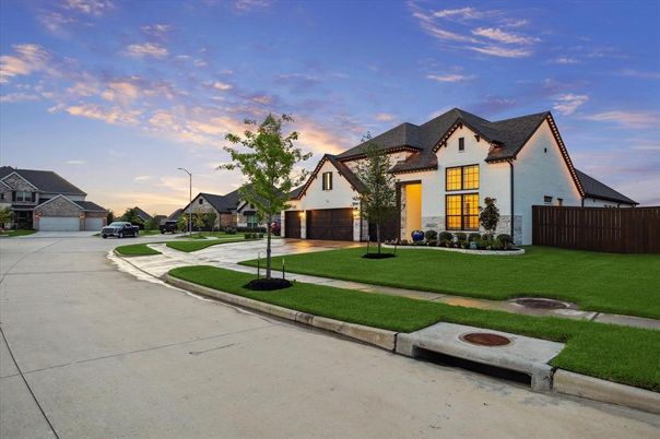 Backyard, Exterior, Facade, Tudor Revival