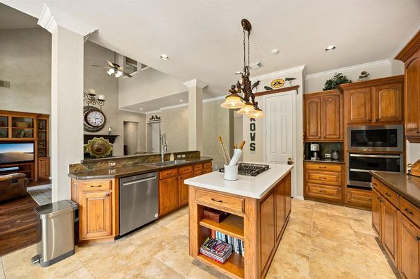 Interior, Kitchen, Pendant Lights, Recessed Lighting, Stainless Steel Appliances