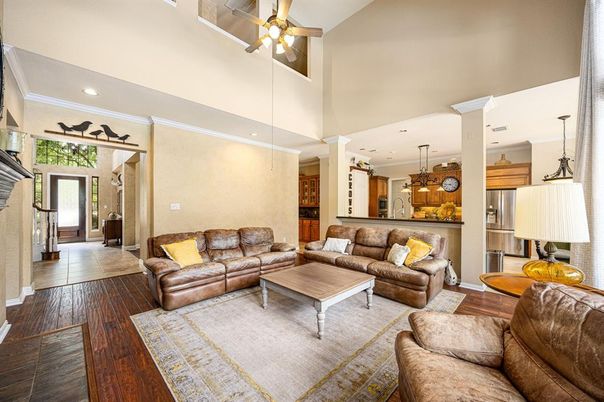 Interior, Kitchen, Living room, Pendant Lights, Recessed Lighting, Stainless Steel Appliances, Wood Texture Flooring