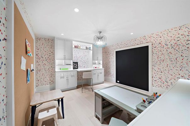 Chandelier, Interior, Kitchen, Recessed Lighting, Wood Texture Flooring