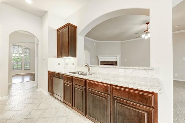 Fireplace, Interior, Kitchen, Recessed Lighting