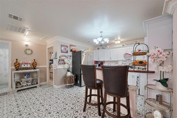 Chandelier, Interior, Kitchen