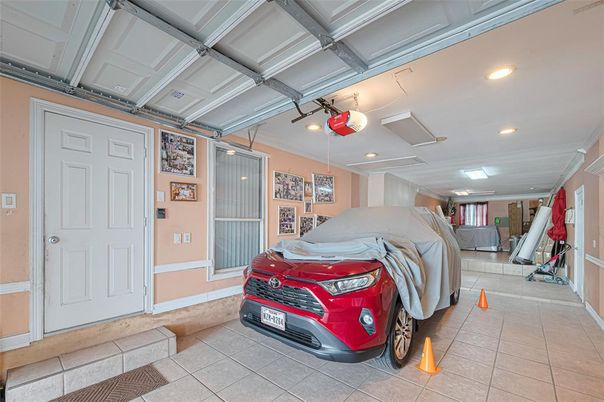 Garage, Interior, Recessed Lighting