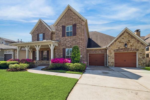 Attached, Exterior, Facade, Brick Facade, Brick Traditional
