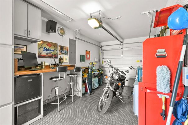 Garage, Interior