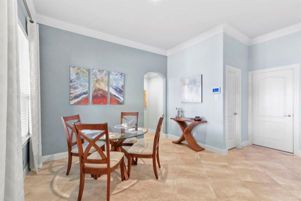 Dining room, Interior
