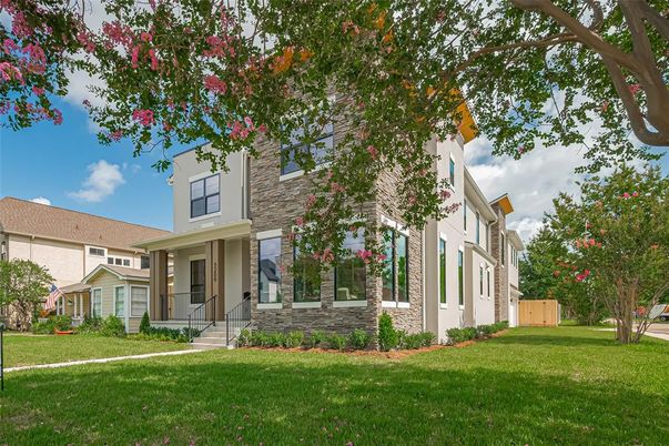 Backyard, Exterior, Facade, Cape Cod