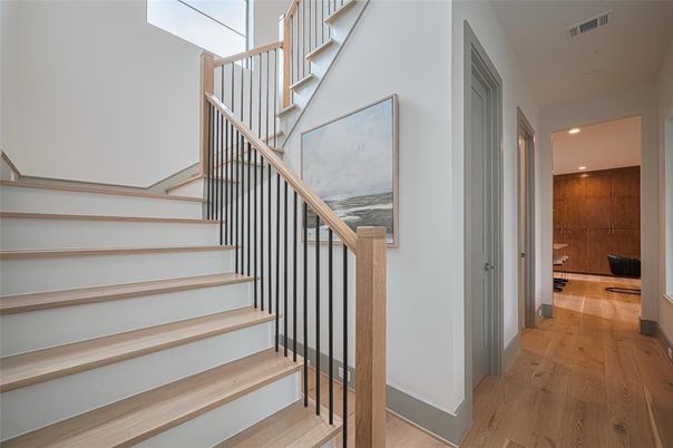 Interior, Recessed Lighting, Wood Texture Flooring