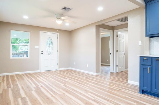 Empty room, Interior, Recessed Lighting, Wood Texture Flooring
