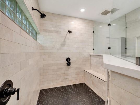 Bathroom, Interior, Recessed Lighting