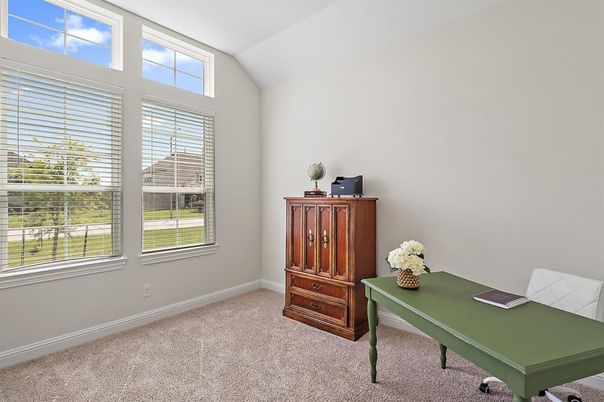 Home Office, Interior