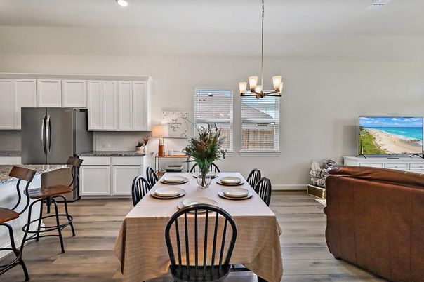 Chandelier, Dining room, Interior, Kitchen, Pendant Lights, Recessed Lighting, Wood Texture Flooring