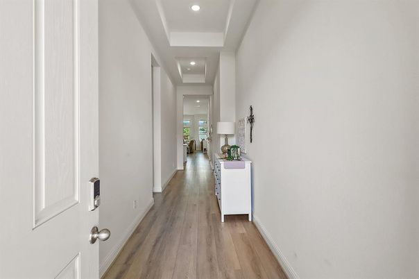 Interior, Recessed Lighting, Wood Texture Flooring