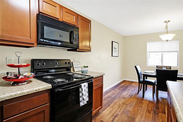 Dining room, Interior, Kitchen, Pendant Lights, Wood Texture Flooring