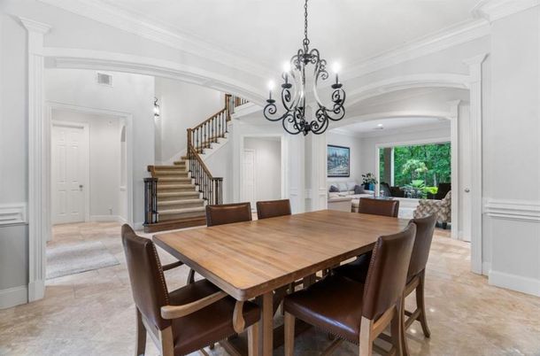 Chandelier, Dining room, Interior
