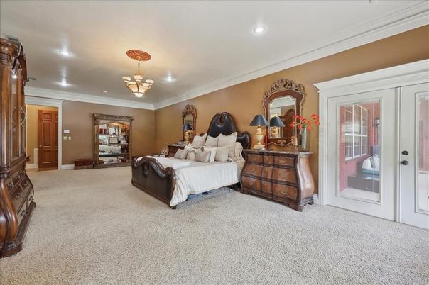 Bedroom, Chandelier, Interior, Pendant Lights, Recessed Lighting