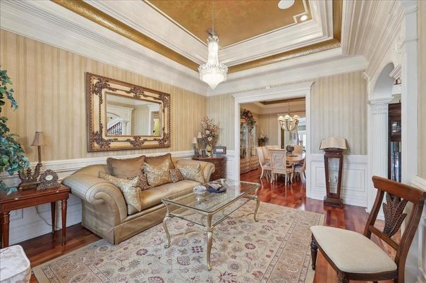 Chandelier, Dining room, Interior, Living room, Recessed Lighting, Wood Texture Flooring