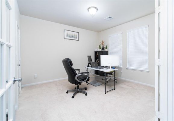 Home Office, Interior