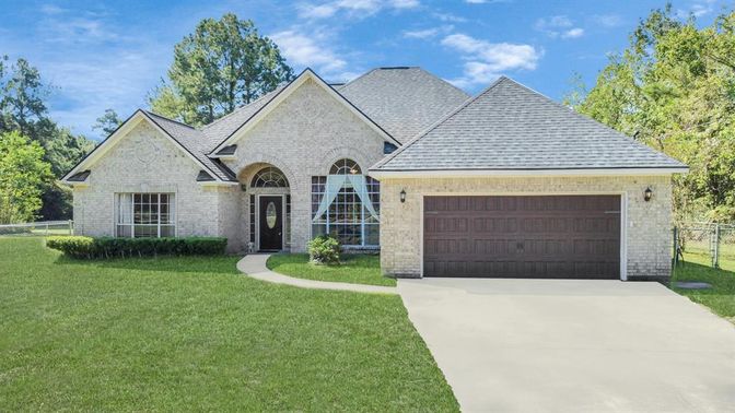 Attached, Backyard, Exterior, Facade, Brick Facade, Brick Traditional