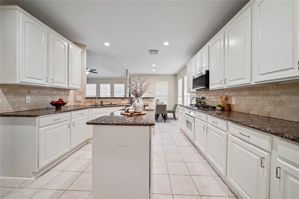 Dining room, Interior, Kitchen, Recessed Lighting