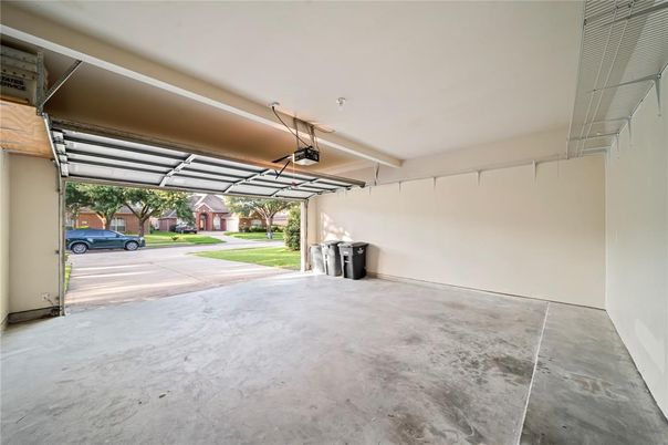 Garage, Interior