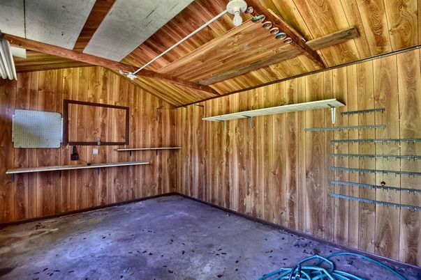 Empty room, Interior, Wooden Beams, Wooden Ceilings, Wooden Walls