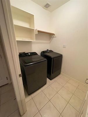 Interior, Washer