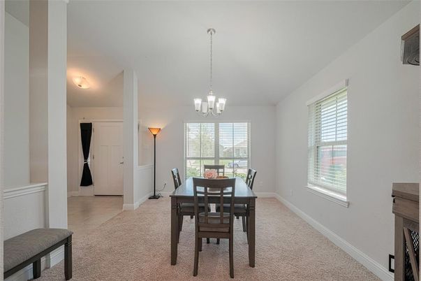 Chandelier, Dining room, Interior