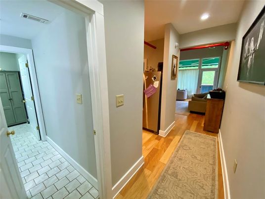 Interior, Recessed Lighting, Wood Texture Flooring