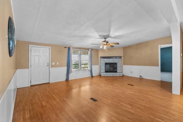 Empty room, Fireplace, Interior, Wood Texture Flooring