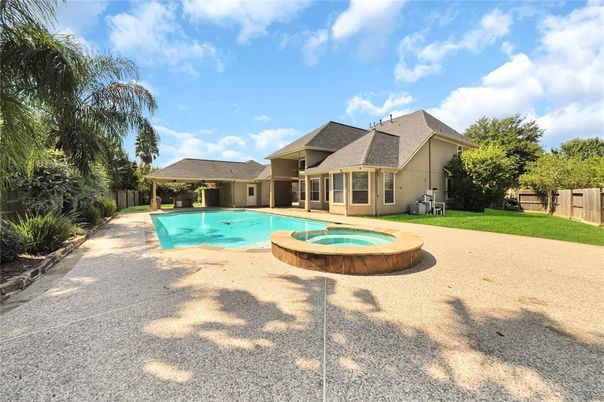Backyard, Exterior, Pool