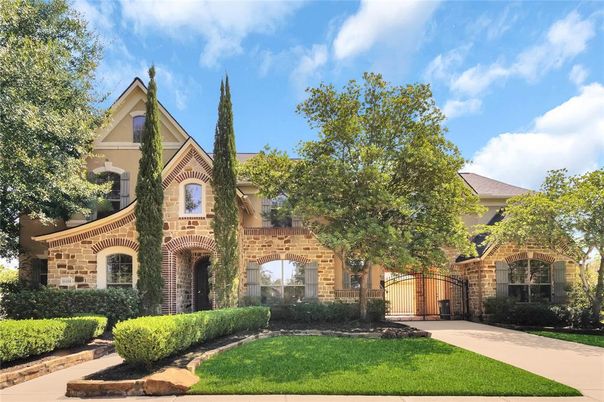 Backyard, Exterior, Facade, Tudor Revival