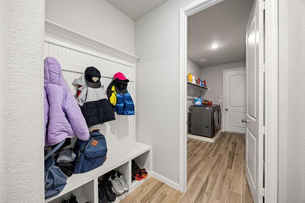 Interior, Recessed Lighting, Wood Texture Flooring