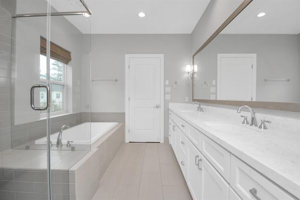 Bathroom, Dual Sink Vanities, Interior, Recessed Lighting