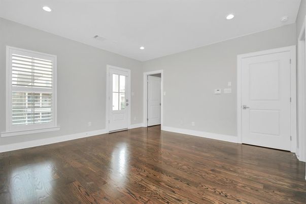 Empty room, Interior, Recessed Lighting, Wood Texture Flooring