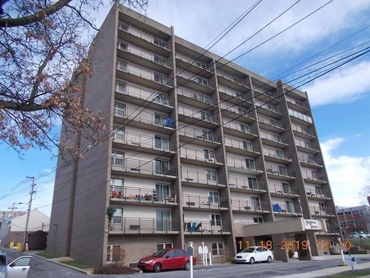 Exterior, Facade, Condo Building