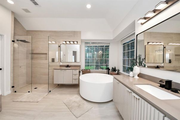 Bathroom, Dual Sink Vanities, Free Standing Baths, Glass Shower, Interior, Recessed Lighting