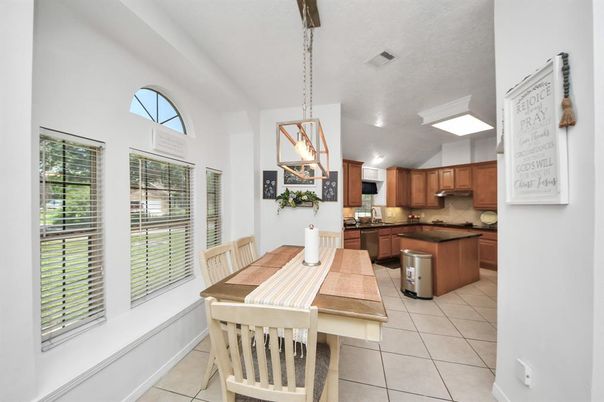 Dining room, Interior, Kitchen, Pendant Lights, Recessed Lighting