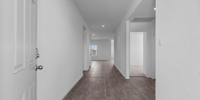 Interior, Recessed Lighting, Wood Texture Flooring