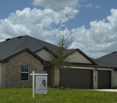 Attached, Exterior, Facade, Brick Facade, Brick Traditional
