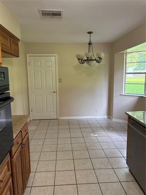 Chandelier, Empty room, Interior, Kitchen