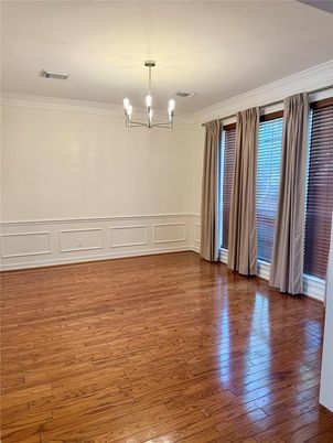 Chandelier, Empty room, Interior, Wood Texture Flooring